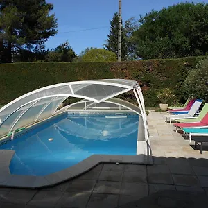 Les Tilleuls Couette-café Orange (Vaucluse)