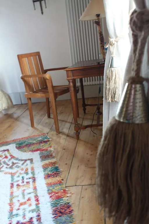Le Rezinet - Chambres D'Hotes Marcilly le Chatel Bed & Breakfast