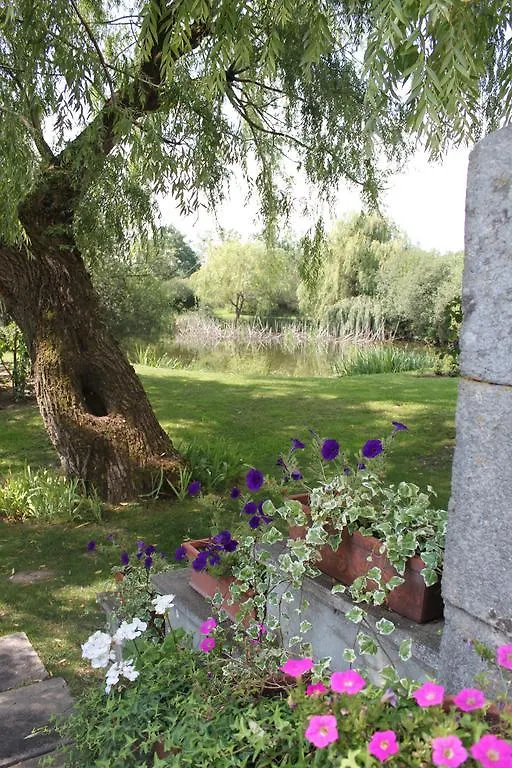 Bed & Breakfast Le Rezinet - Chambres D'Hotes Marcilly le Chatel